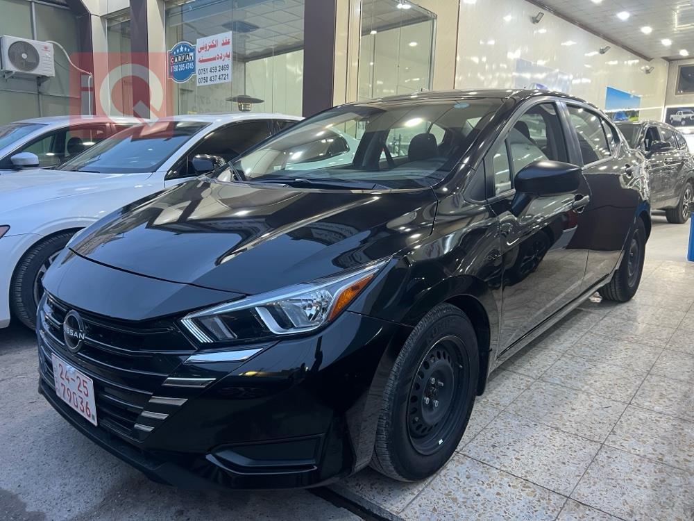 نيسان فيرسا